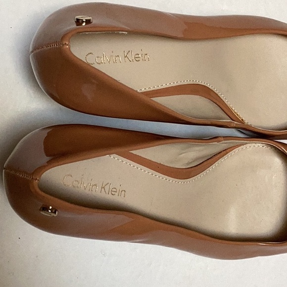 Calvin Klein Bessie Natural Almond Tan Patent Mini Snake Wedge Pump Sz 8.5 NWOT - Picture 6 of 12